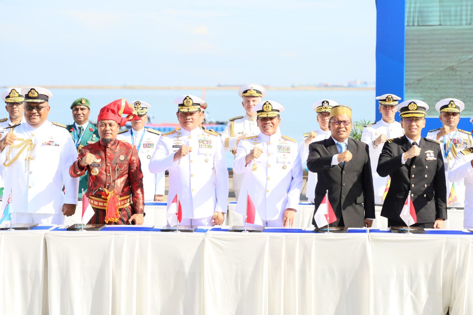 Gubernur Andi Sudirman Dampingi Panglima TNI Buka MNEK 2023 di Pelabuhan Soekarno-Hatta